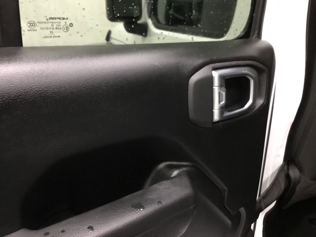 Used 2023 Jeep Wrangler Sport image 13