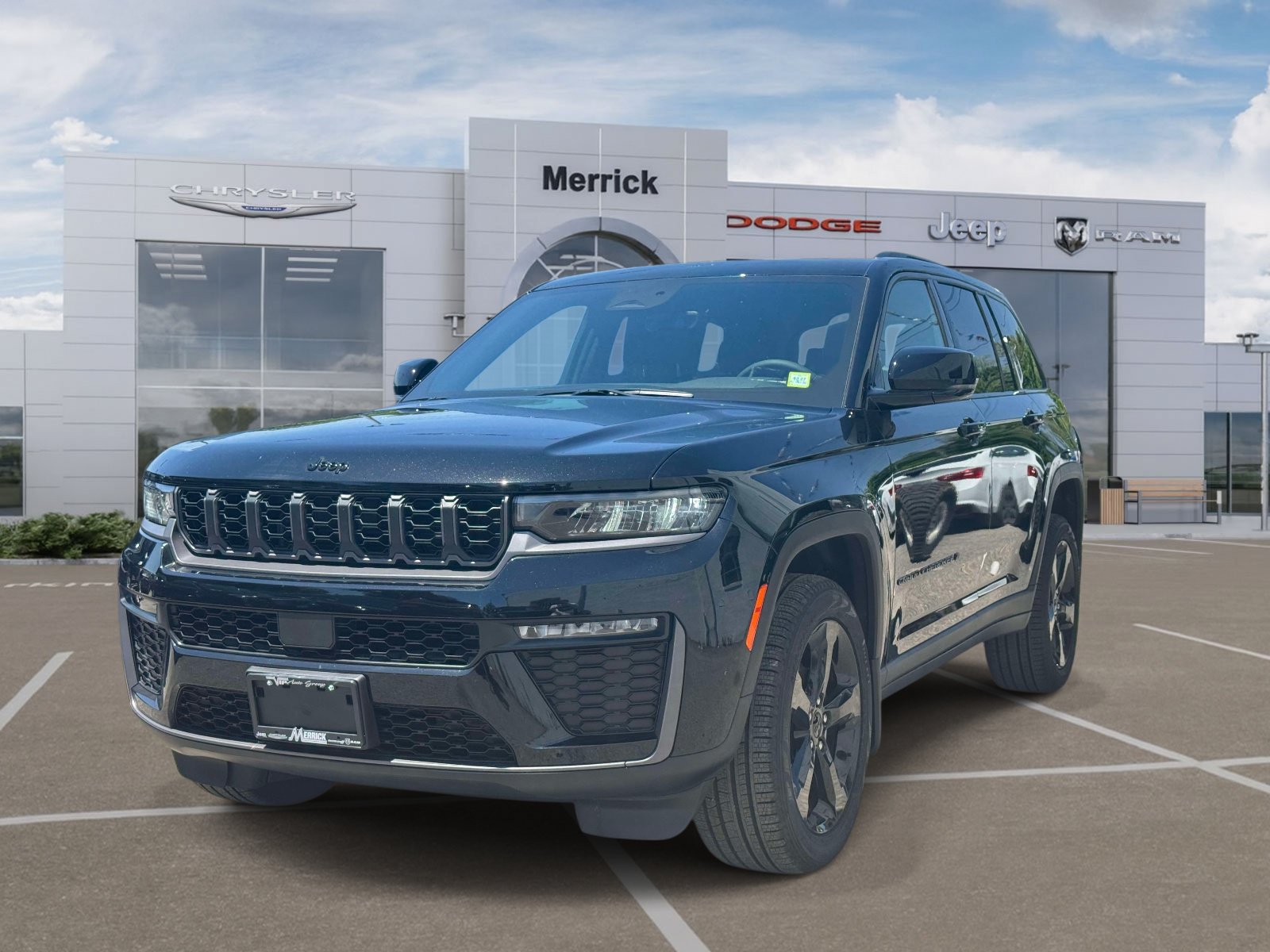Used 2026 Jeep Grand Cherokee Limited w/ Limited Altitude Package AWD/4WD image 4