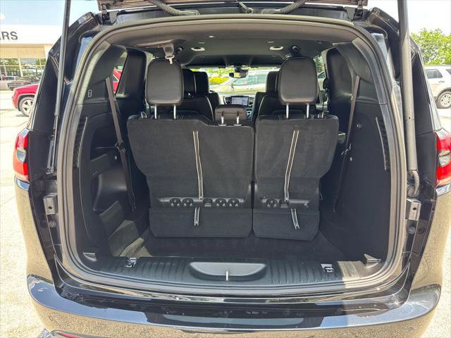 Certified 2023 Chrysler Pacifica Touring-L w/ S Appearance Package AWD/4WD image 37