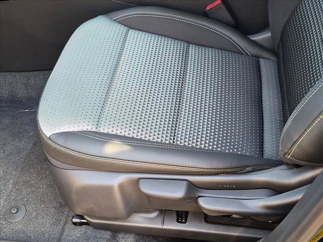 New 2026 Chevrolet Trax LT w/ Sunroof Package FWD image 4