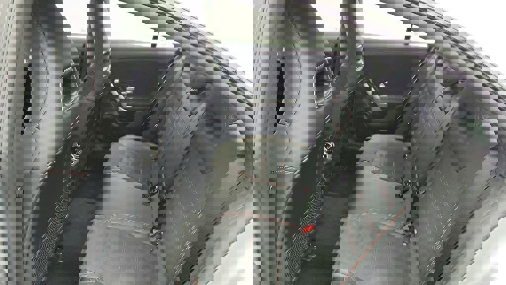 Used 2021 Mercedes-Benz CLA 250 image 19