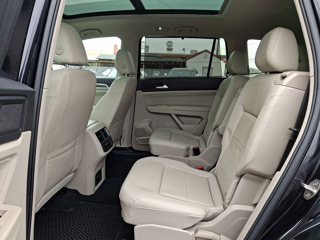 Certified 2022 Volkswagen Atlas SEL image 10