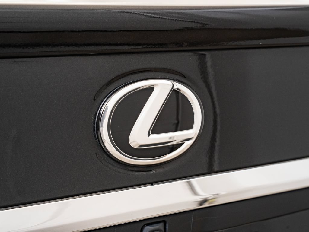 Certified 2024 Lexus ES 300h Ultra Luxury FWD image 17