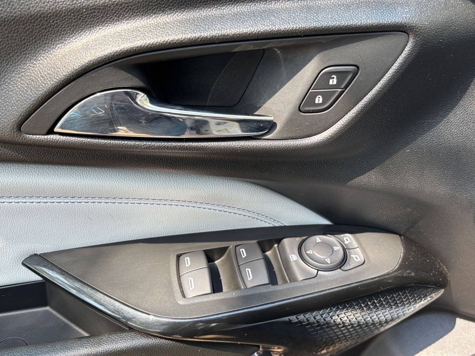 Used 2025 Chevrolet Trax LT image 18