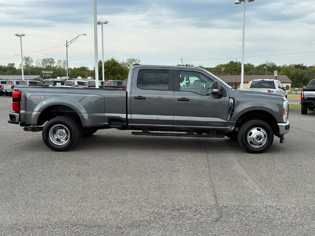 Used 2025 Ford F350 XL w/ 360-Degree Camera Package AWD/4WD image 2