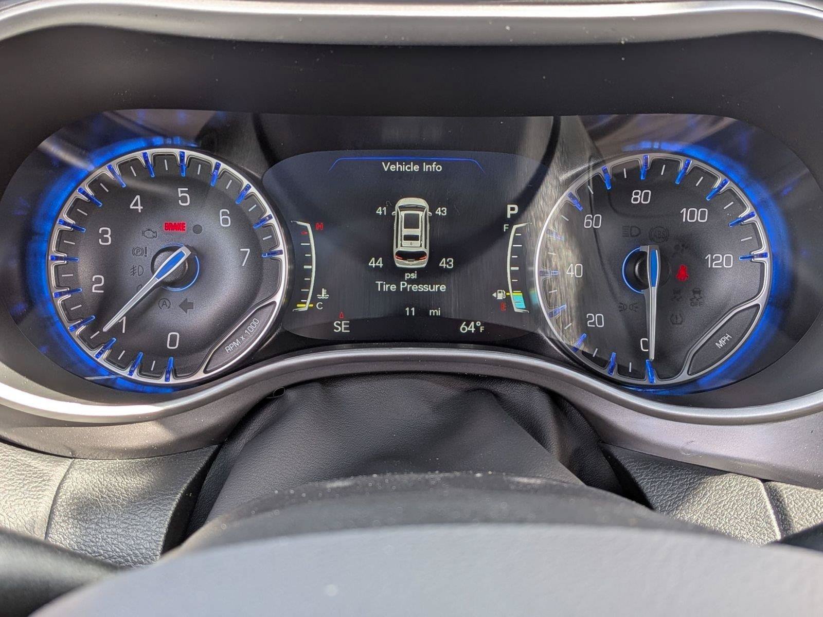 New 2026 Chrysler Voyager LX FWD image 34