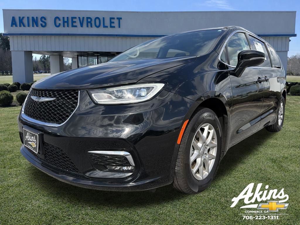Used 2024 Chrysler Pacifica Touring-L