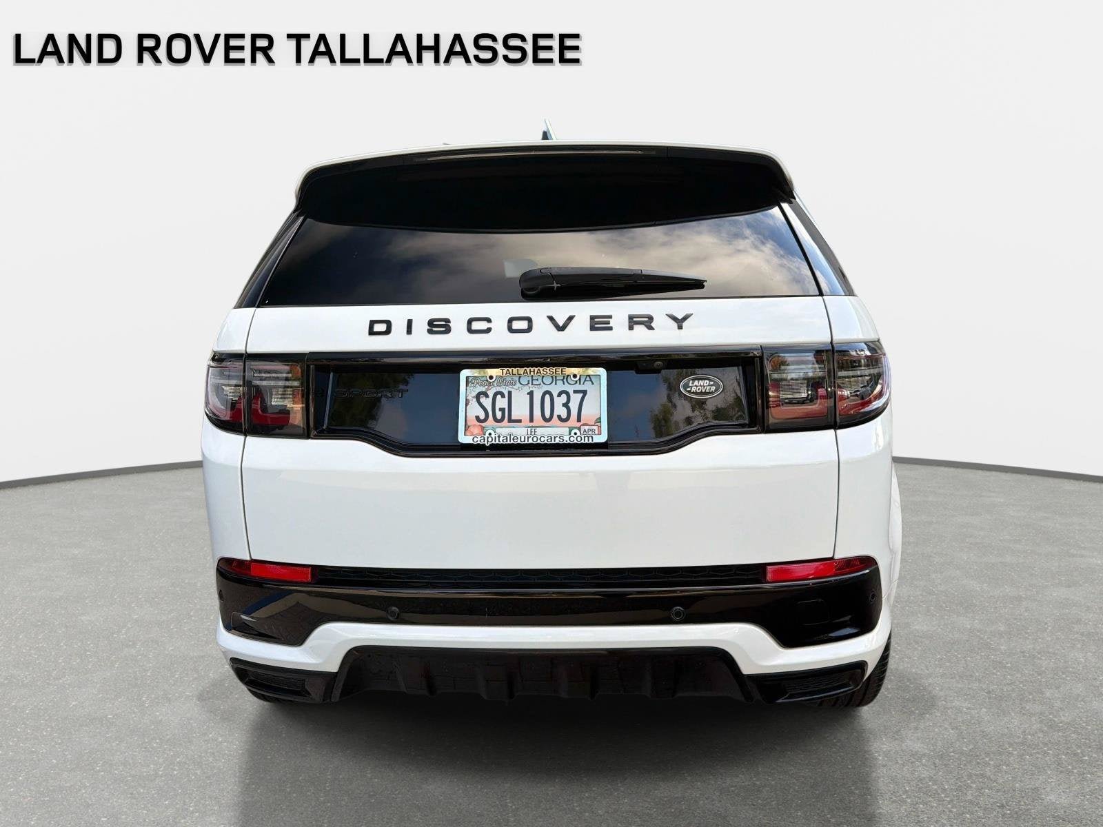 Used 2023 Land Rover Discovery Sport SE R-Dynamic AWD/4WD image 6