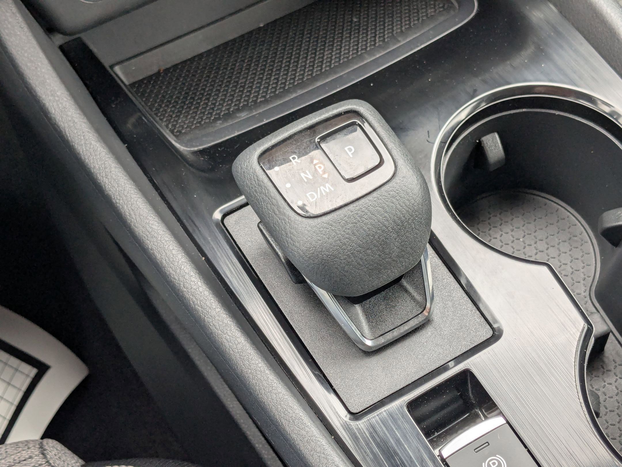 Certified 2022 Nissan Rogue SV image 16