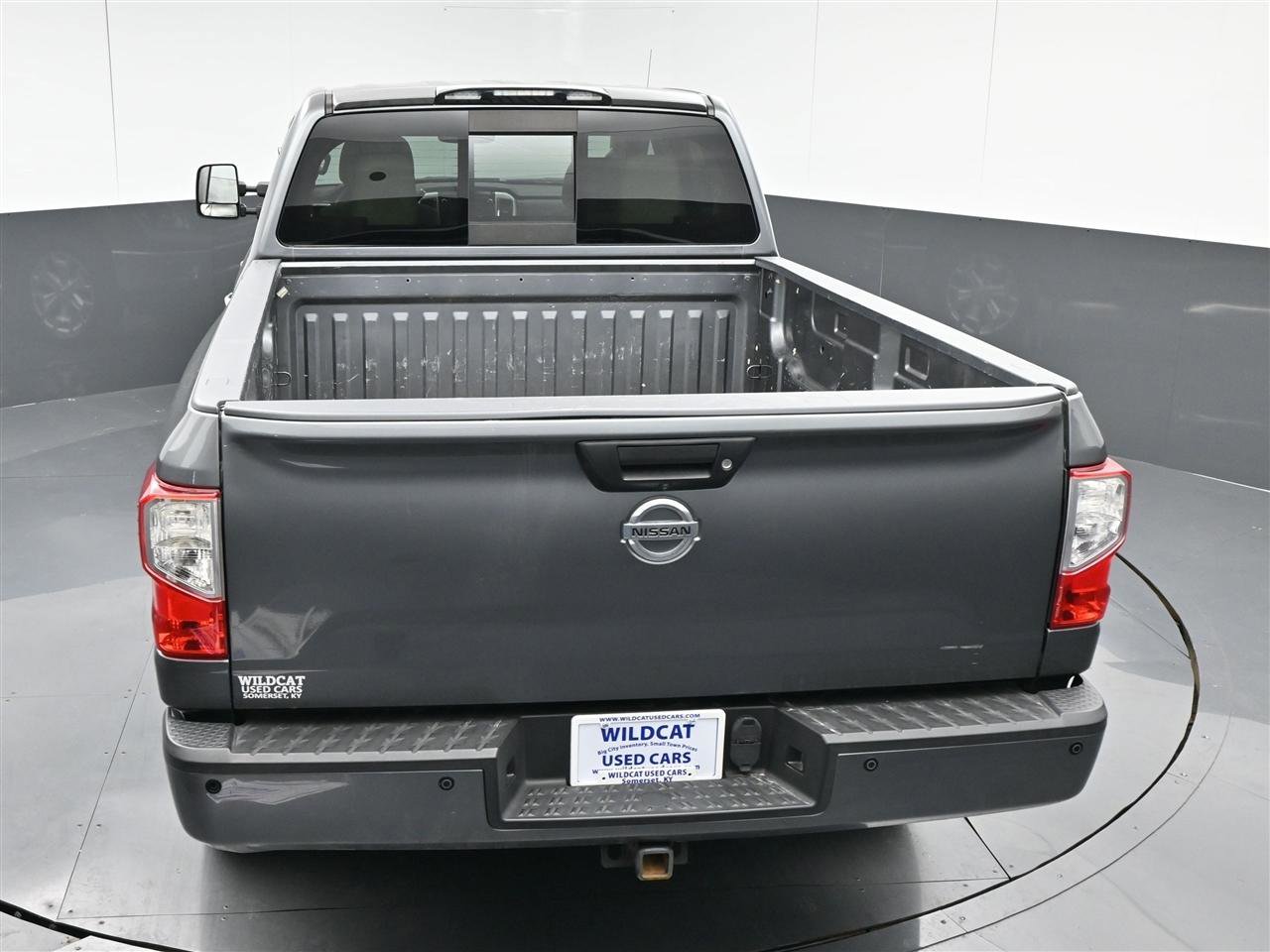 Used 2016 Nissan Titan SV RWD image 26