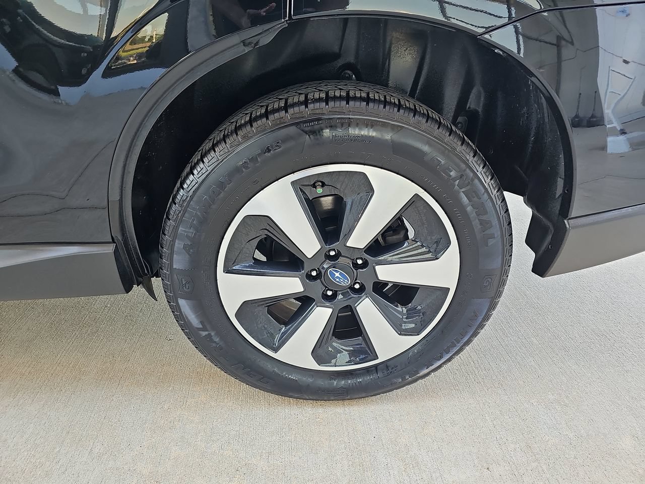 Used 2018 Subaru Forester 2.5i w/ Alloy Wheel Package AWD/4WD image 37
