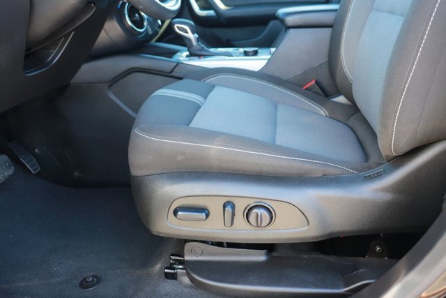 Used 2025 Chevrolet Blazer LT FWD image 10