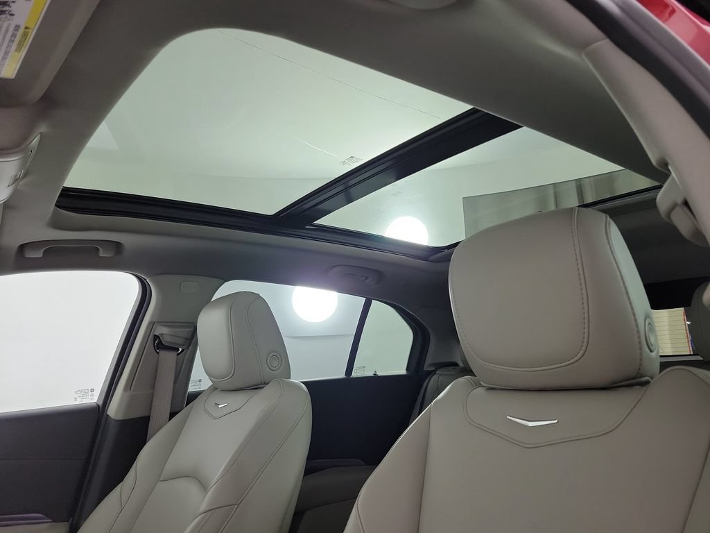 Used 2023 Cadillac XT4 Luxury w/ Driver Awareness Package FWD image 18