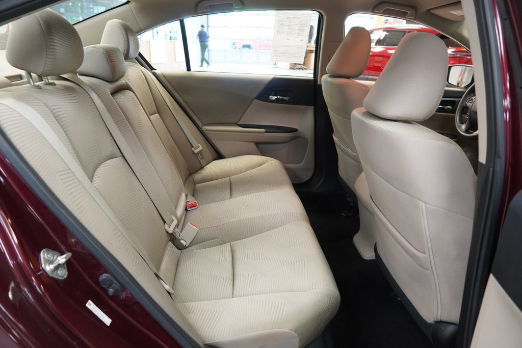 Used 2014 Honda Accord LX image 28