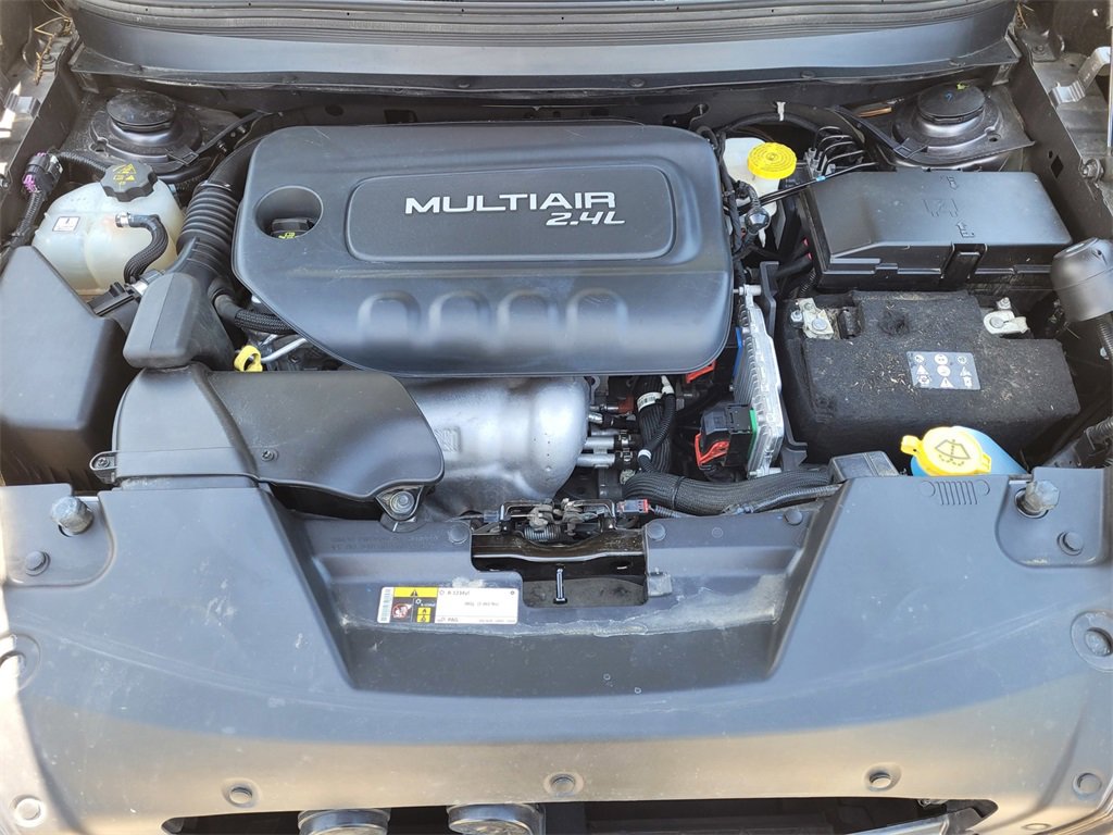 Used 2018 Jeep Cherokee Latitude Plus w/ Cold Weather Group image 24