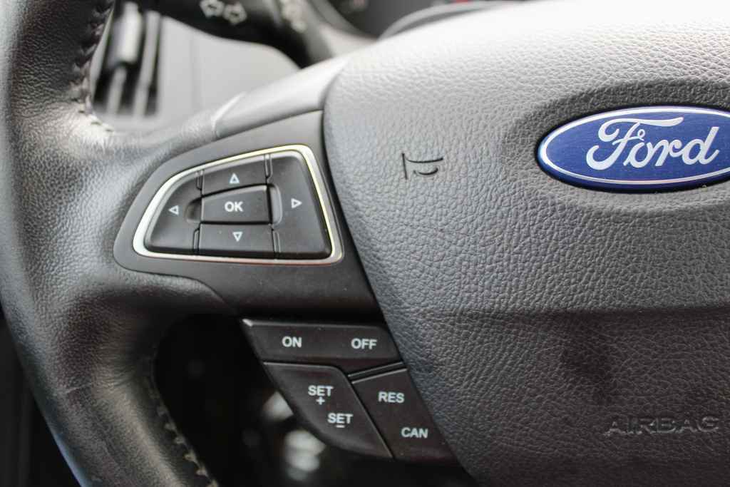 Used 2017 Ford Focus SE w/ Cold Weather Package image 17