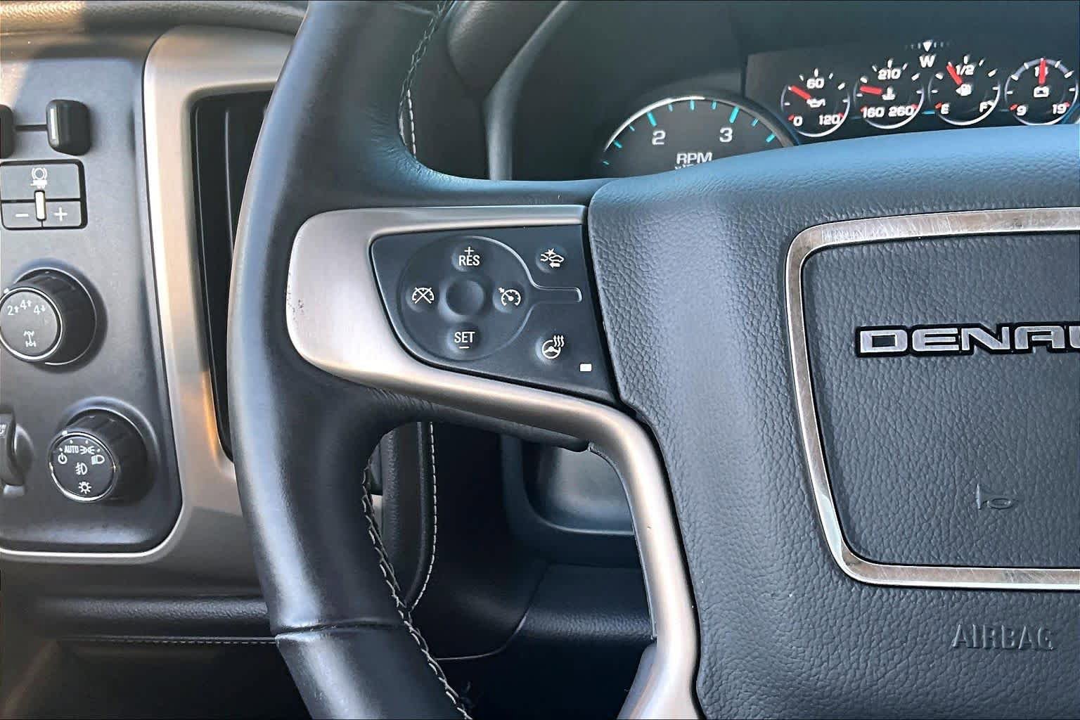 Used 2017 GMC Sierra 2500 Denali w/ Duramax Plus Package AWD/4WD image 24