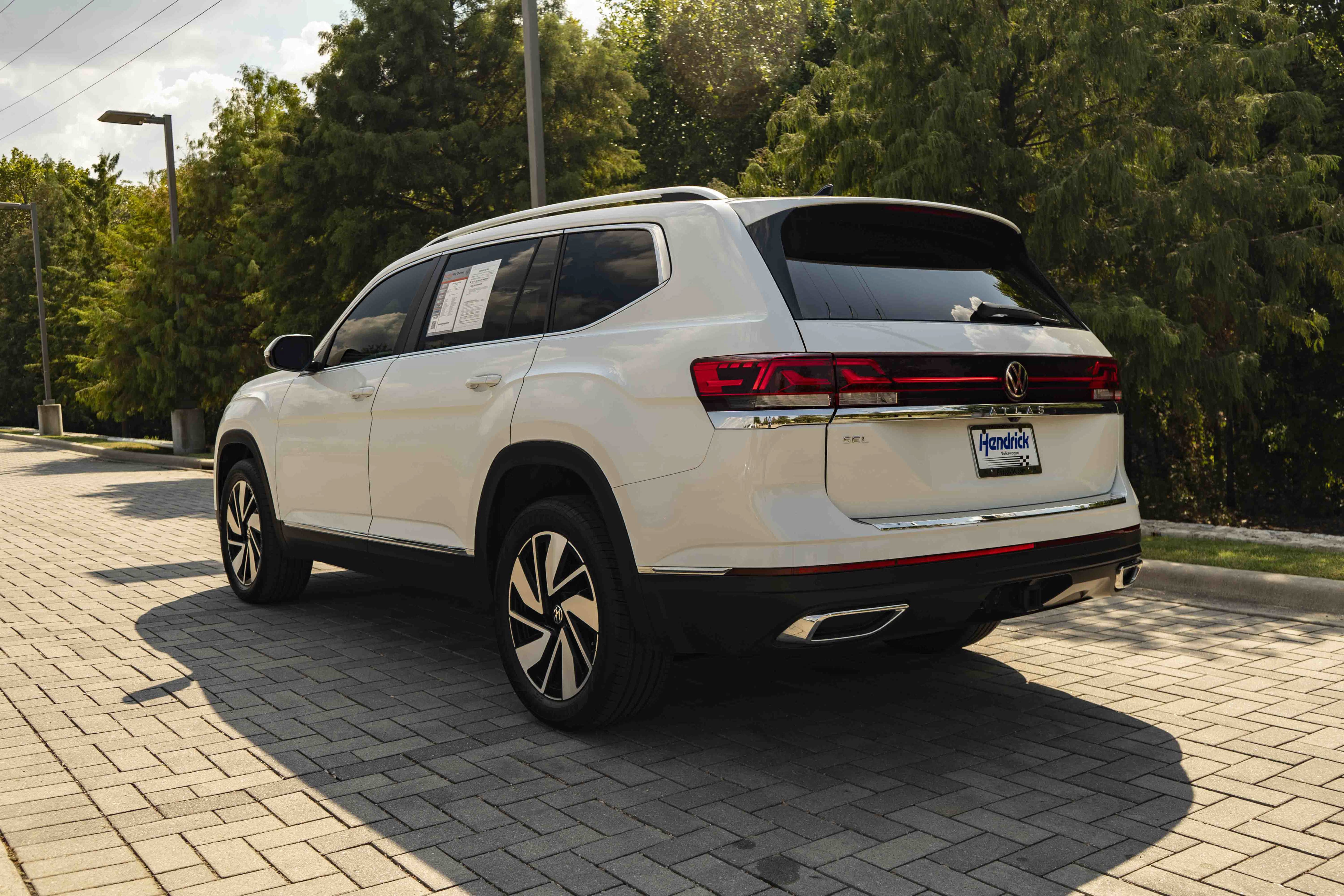 Certified 2024 Volkswagen Atlas SEL AWD/4WD image 6