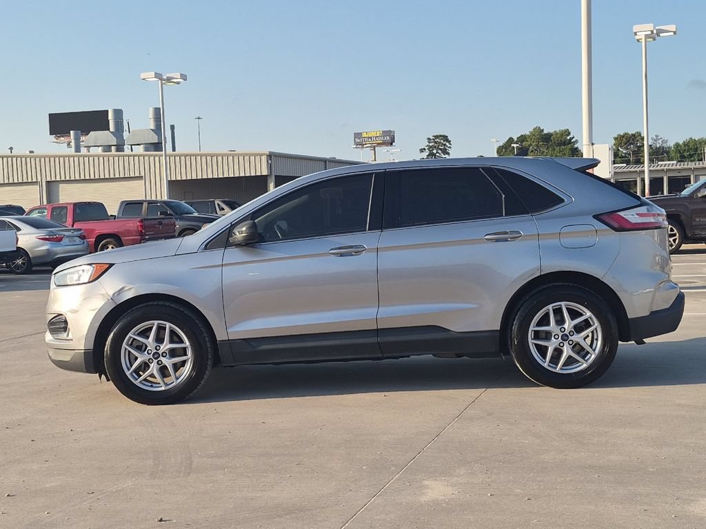 Used 2021 Ford Edge SEL w/ Convenience Package FWD image 3