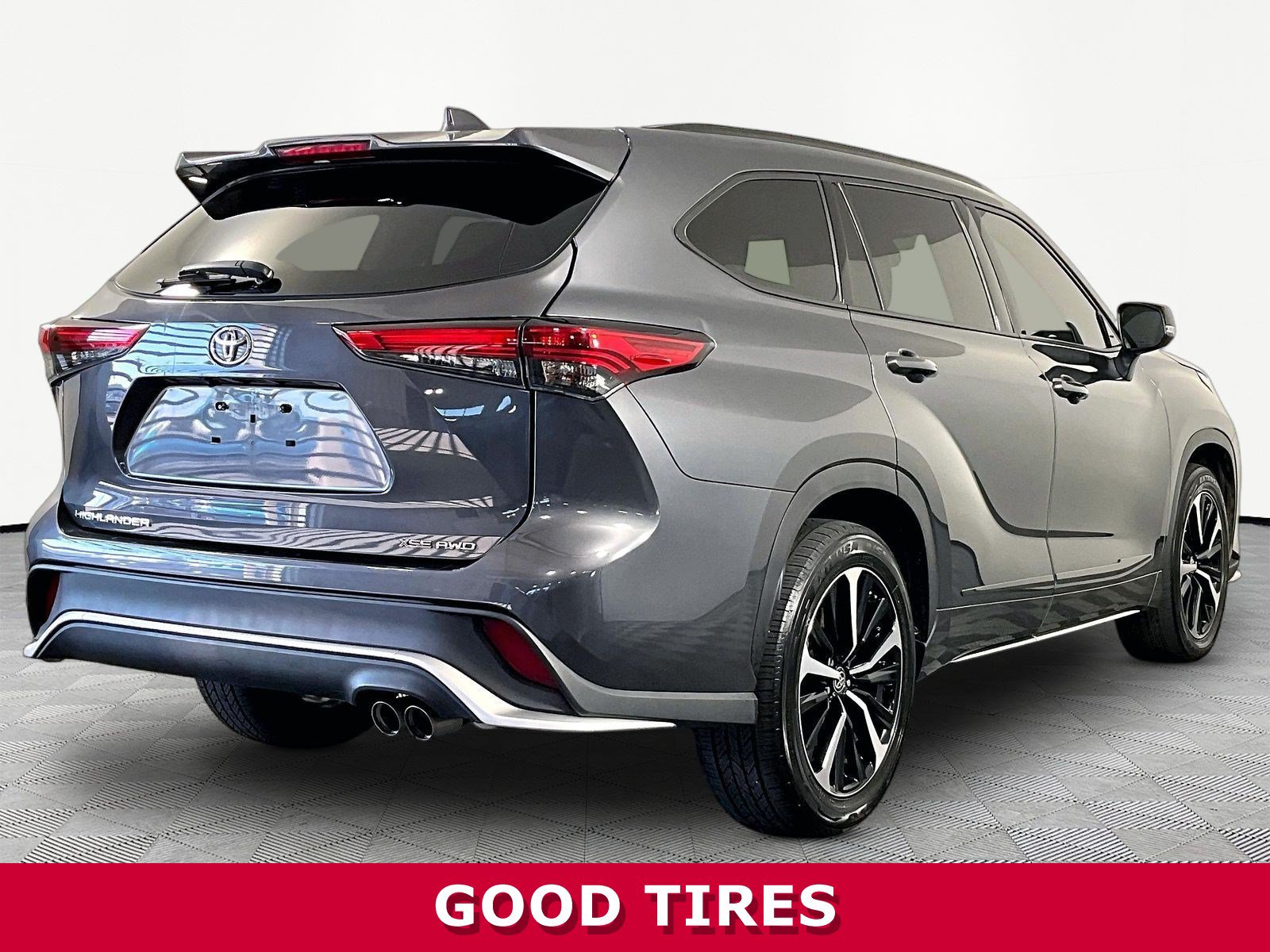 Used 2021 Toyota Highlander XSE AWD/4WD image 6