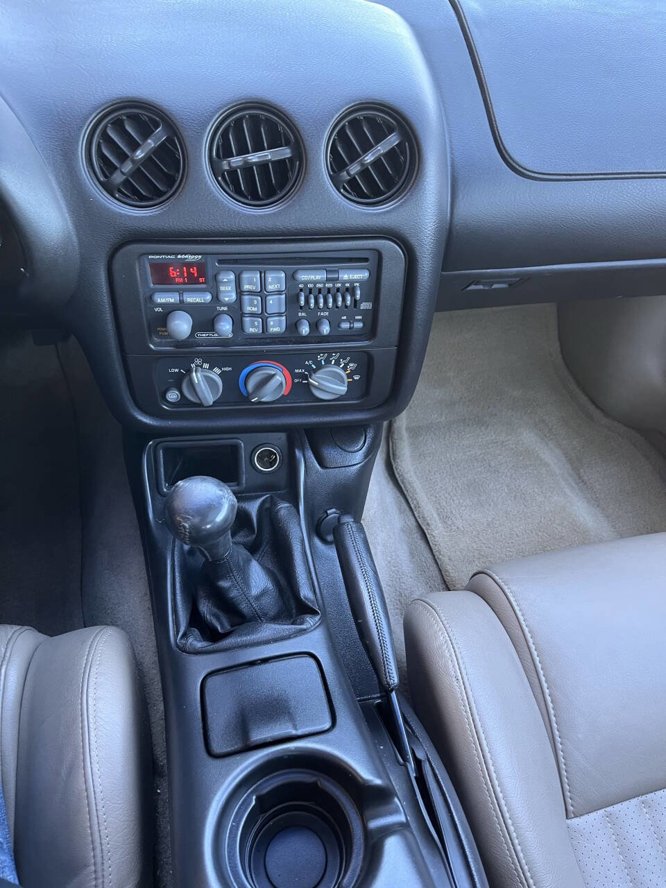 Used 2000 Pontiac Firebird Formula w/ Opt Pkg image 10