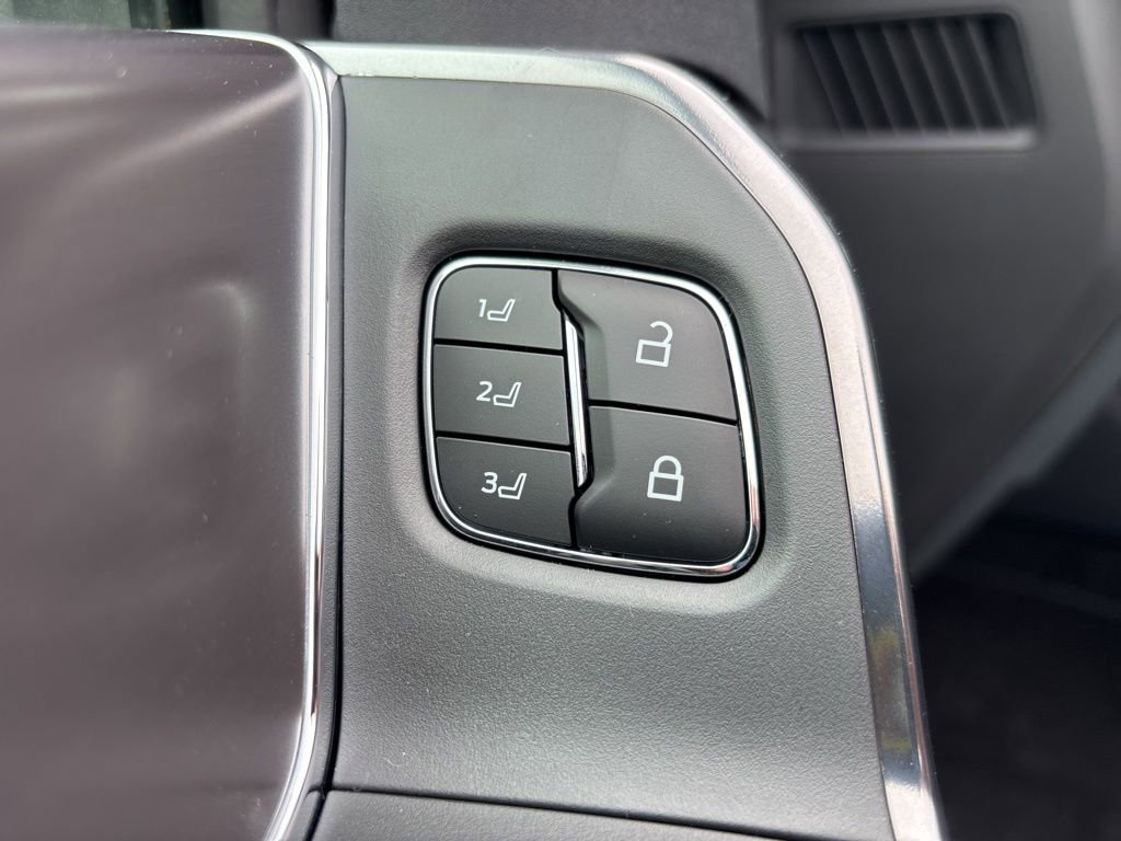 New 2026 Ford F250 Platinum image 22