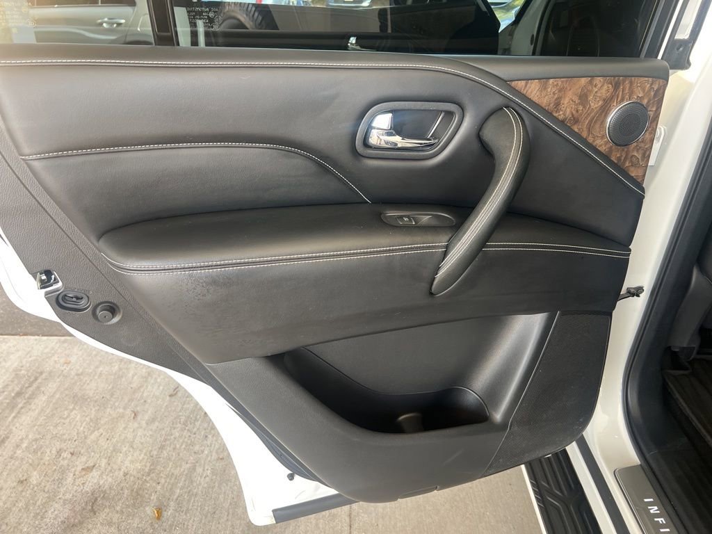 Used 2022 INFINITI QX80 Premium Select w/ Cargo Package image 11