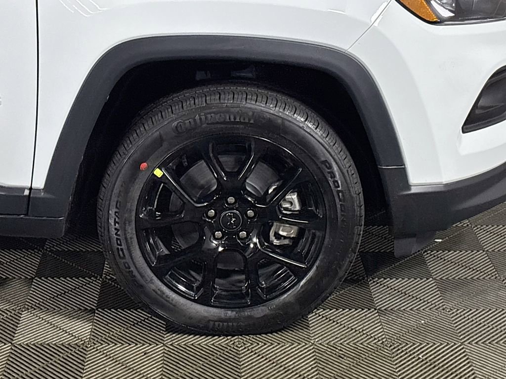 New 2026 Jeep Compass Latitude AWD/4WD image 22