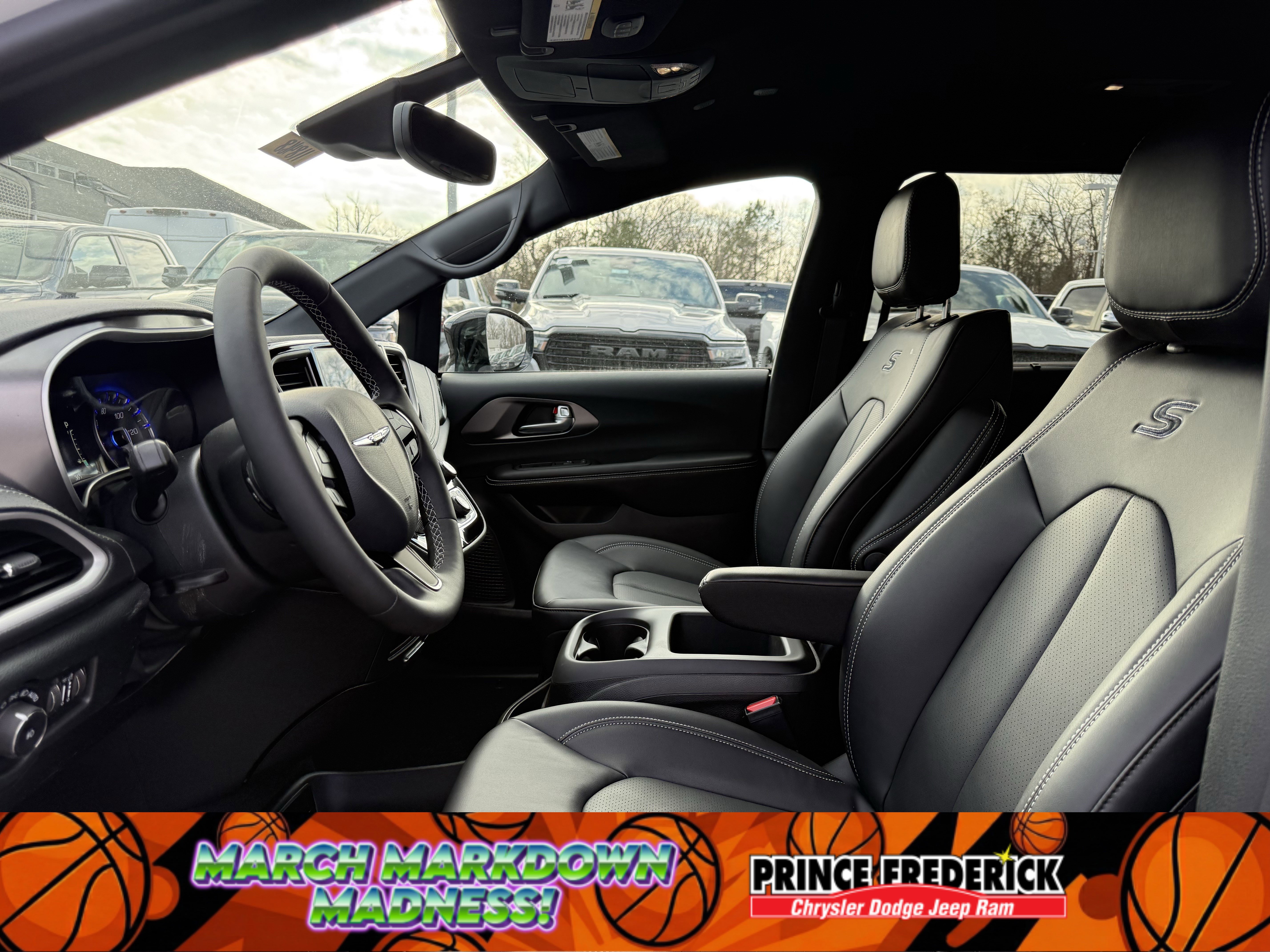 New 2026 Chrysler Pacifica Select image 10