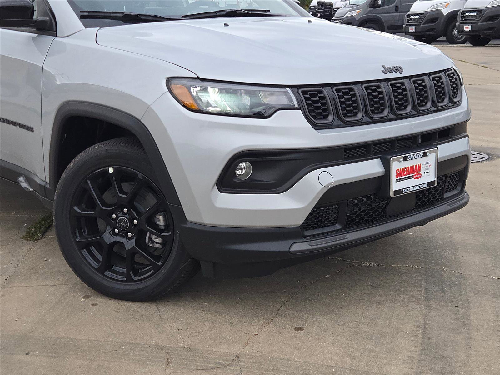 New 2026 Jeep Compass Latitude image 2