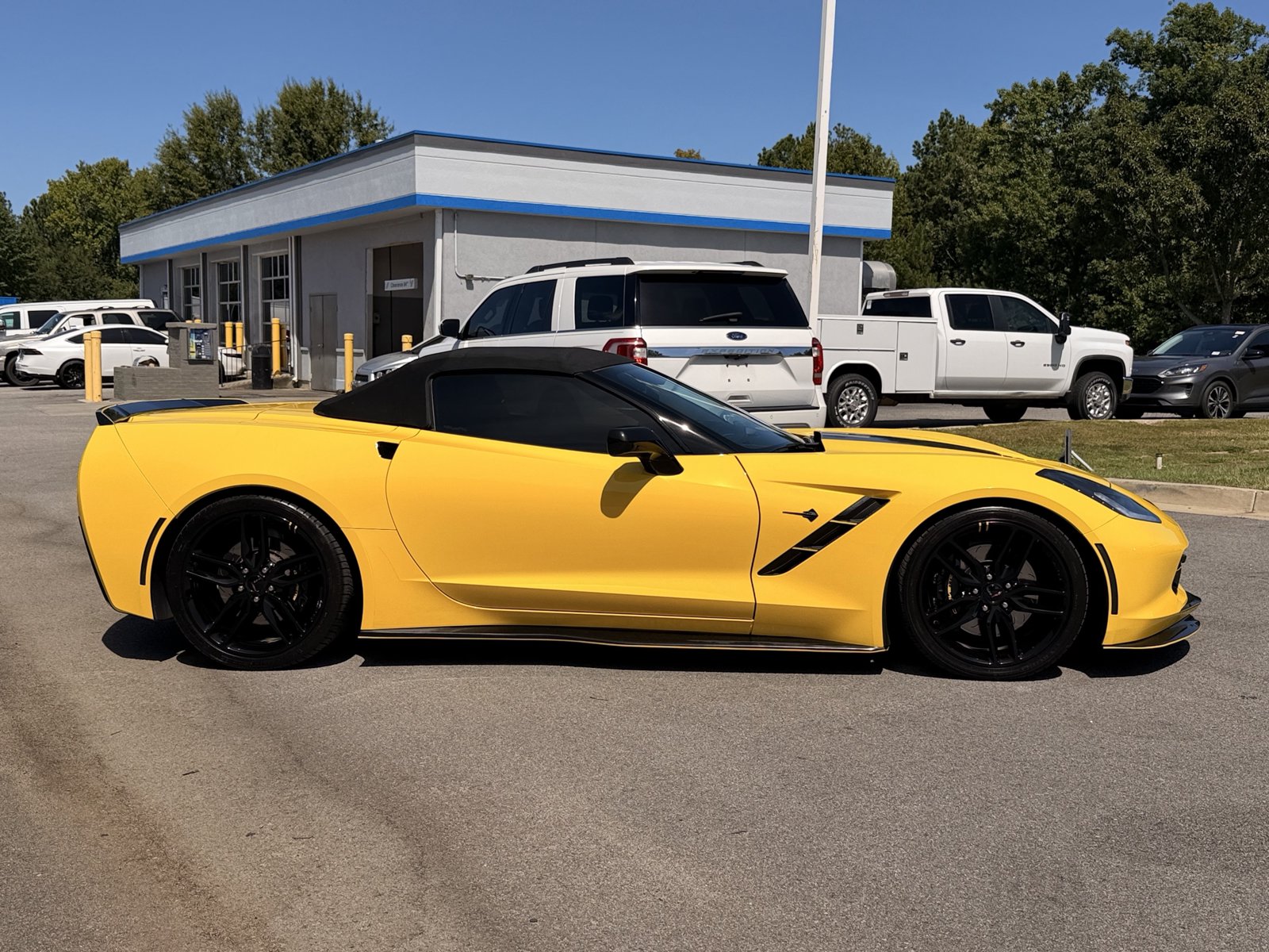 Used 2019 Chevrolet Corvette Stingray Convertible Z51 2LT RWD image 13