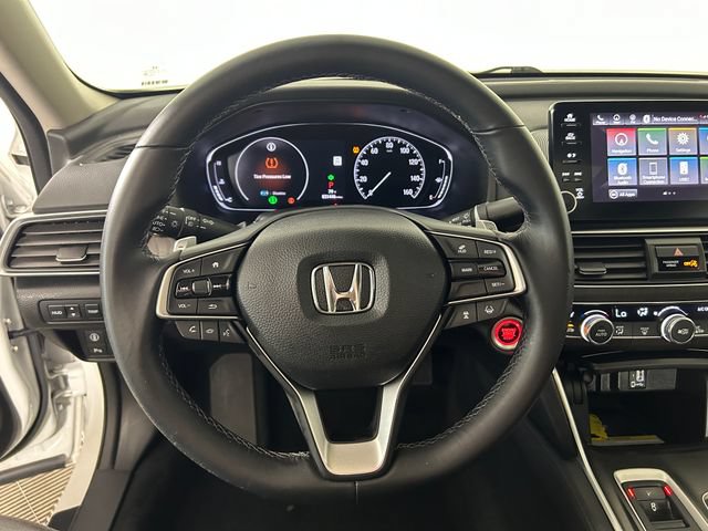 Used 2018 Honda Accord Touring image 15