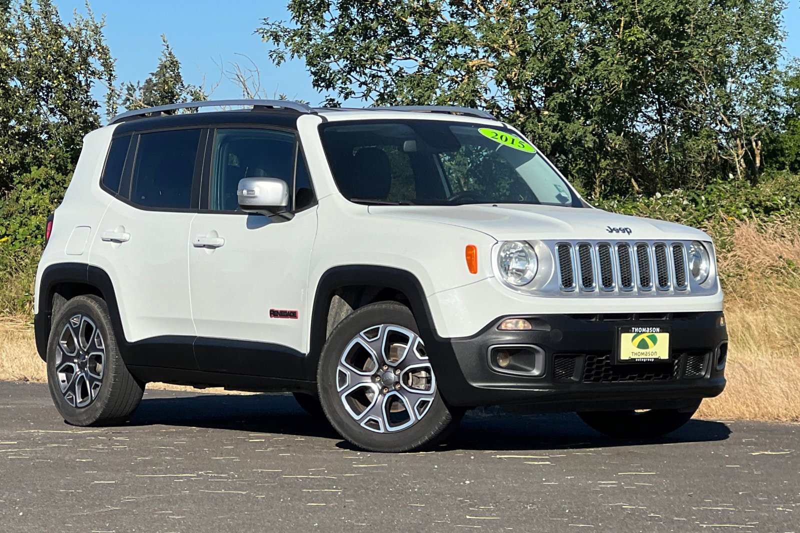 Used 2015 Jeep Renegade Limited image 2