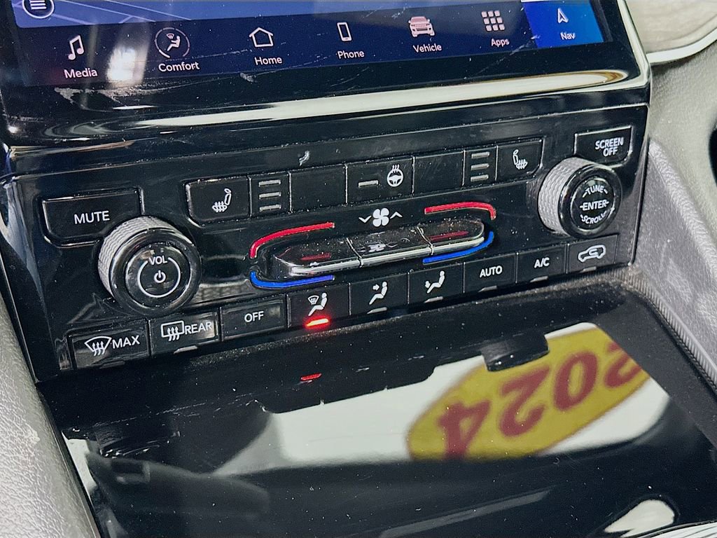 Certified 2024 Jeep Grand Cherokee Limited image 25