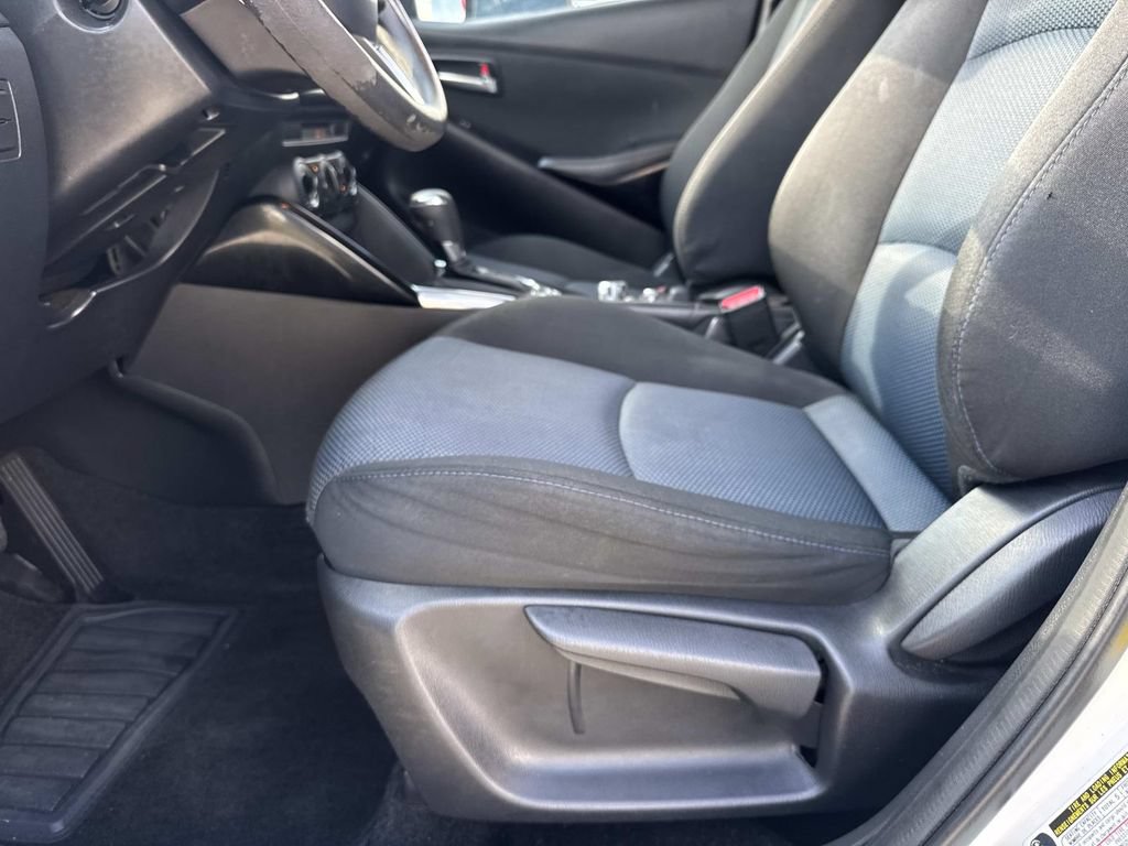 Used 2018 Toyota Yaris iA FWD image 16