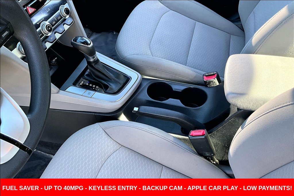 Used 2020 Hyundai Elantra SEL FWD image 21