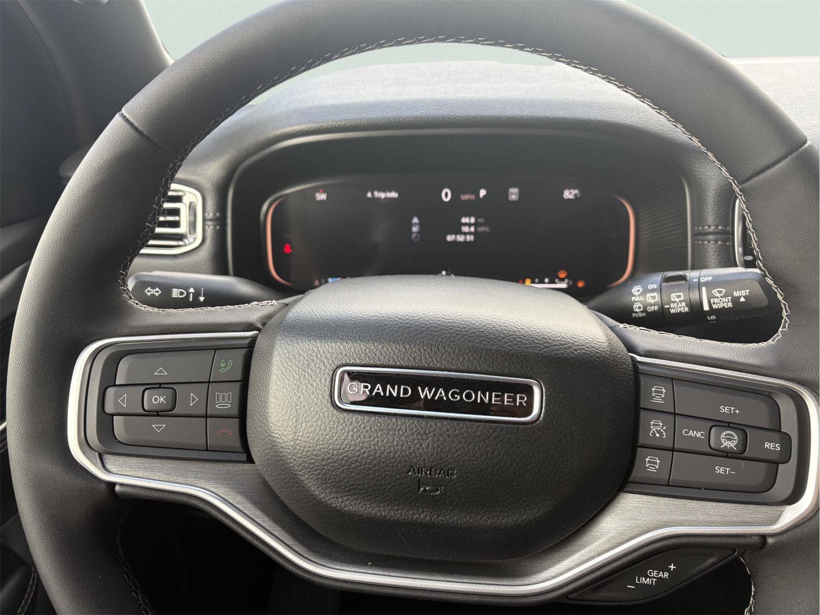 New 2026 Jeep Grand Wagoneer L 4WD image 14