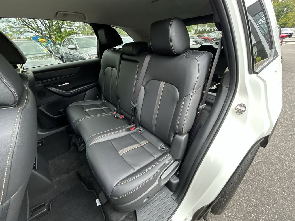 Certified 2025 MAZDA CX-90 3.3 Turbo w/ Select Package AWD/4WD image 23