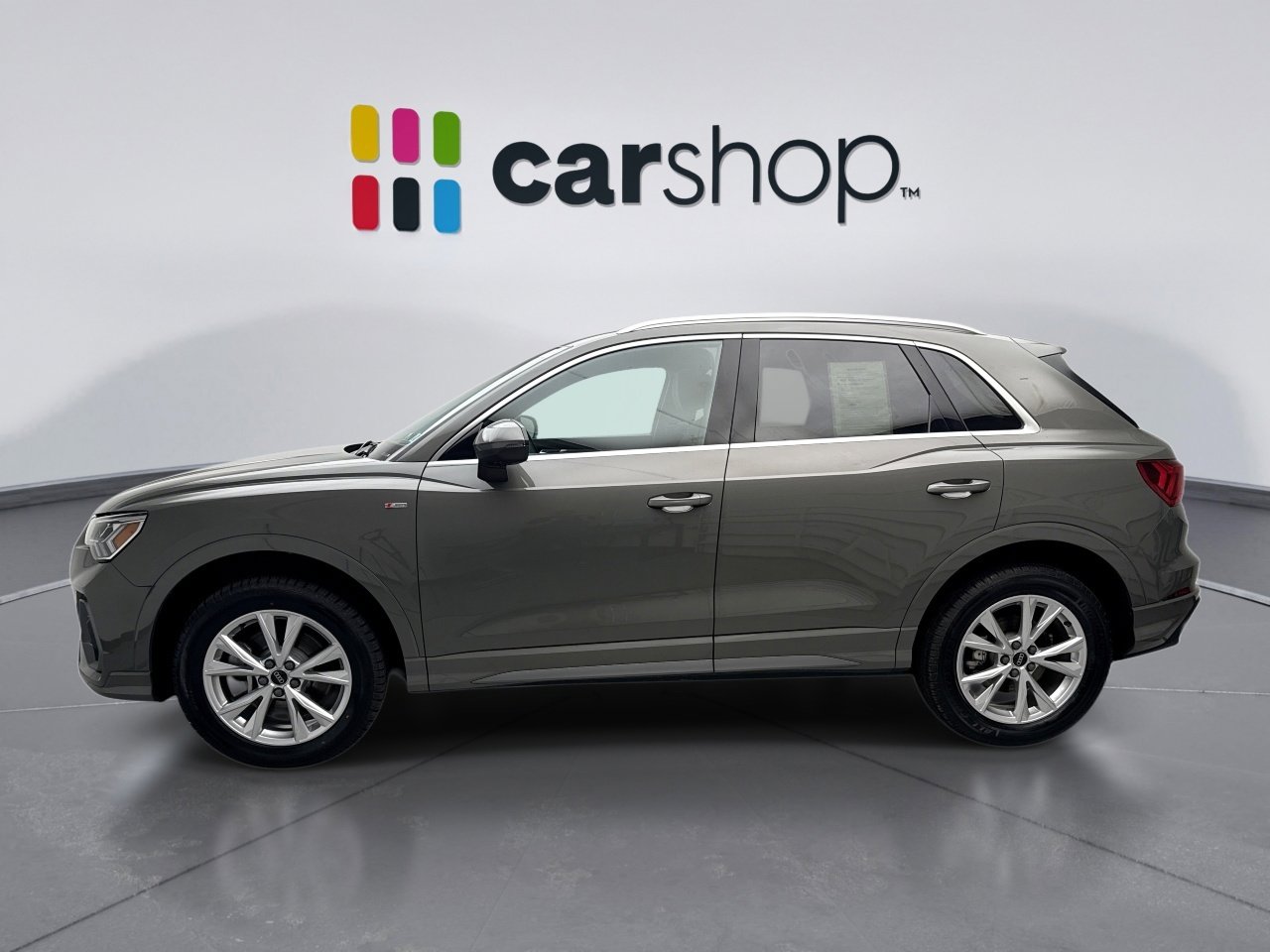 Used 2025 Audi Q3 2.0T Premium image 2