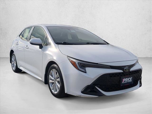 Used 2023 Toyota Corolla SE image 3