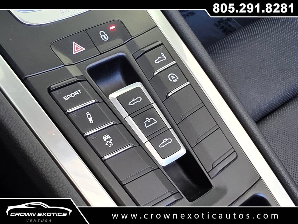 Used 2017 Porsche 911 Carrera 4 AWD/4WD image 31