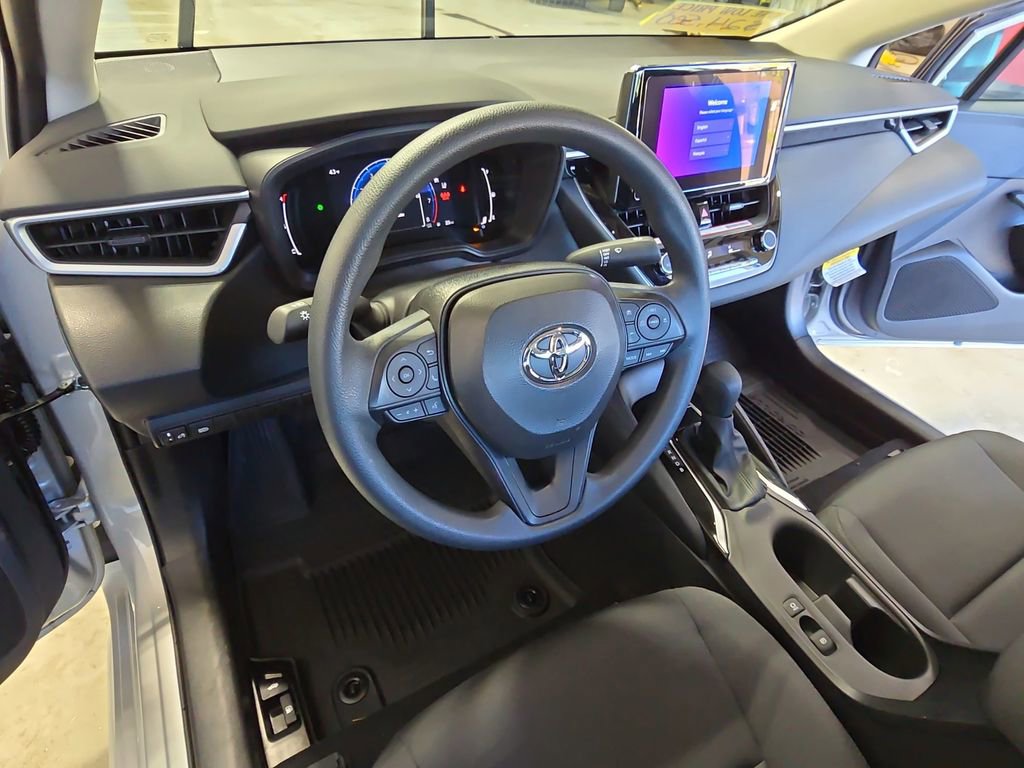 Used 2026 Toyota Corolla LE FWD image 17