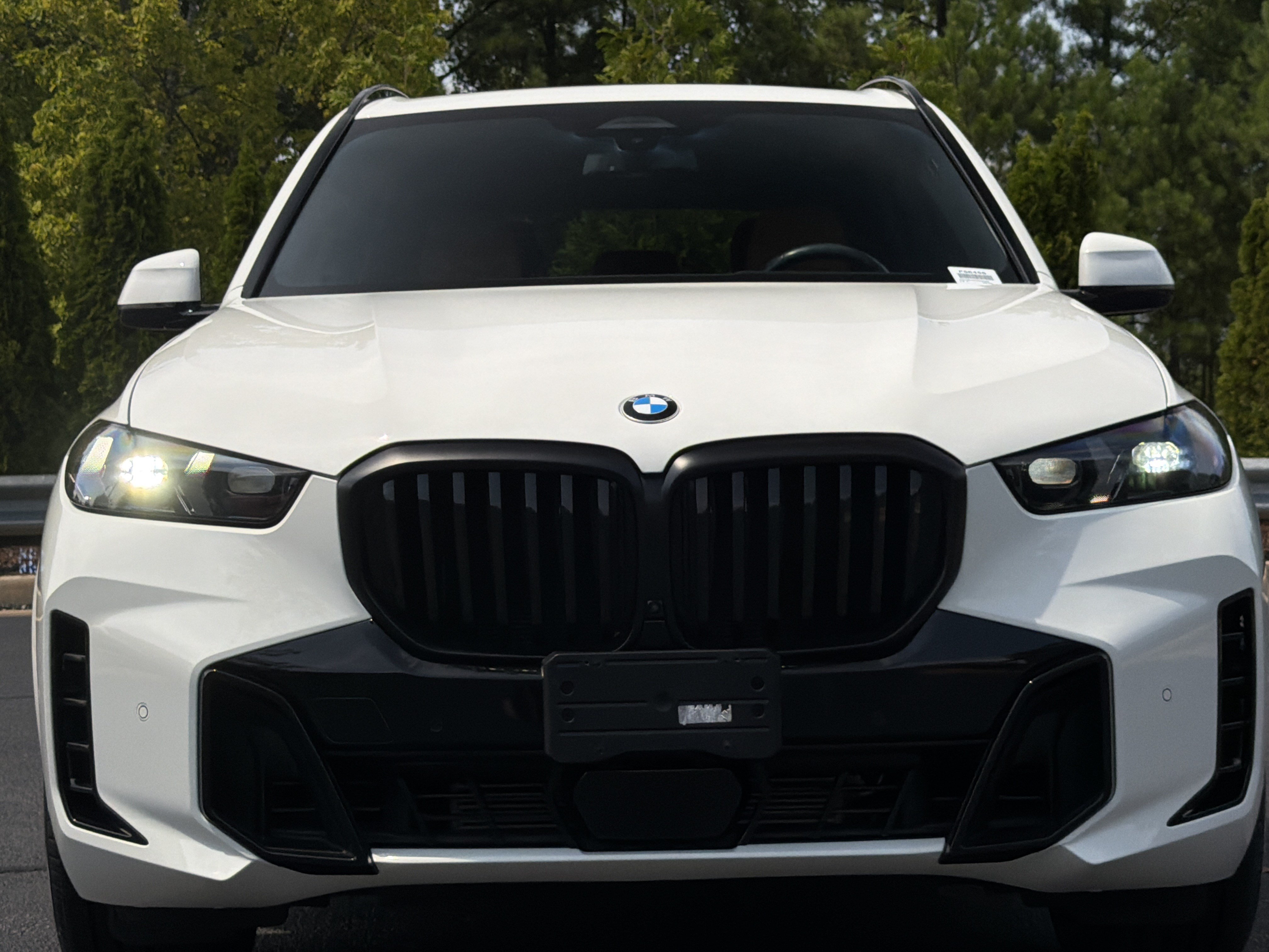 Used 2024 BMW X5 xDrive40i w/ M Sport Package AWD/4WD image 19