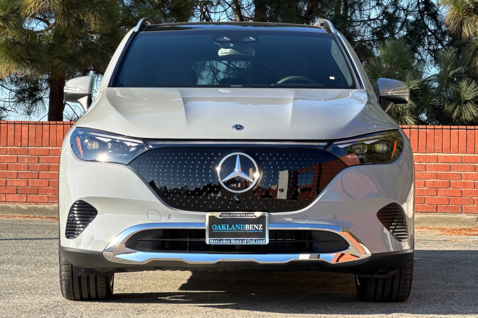 New 2027 Mercedes-Benz EQE 320 4MATIC SUV image 9
