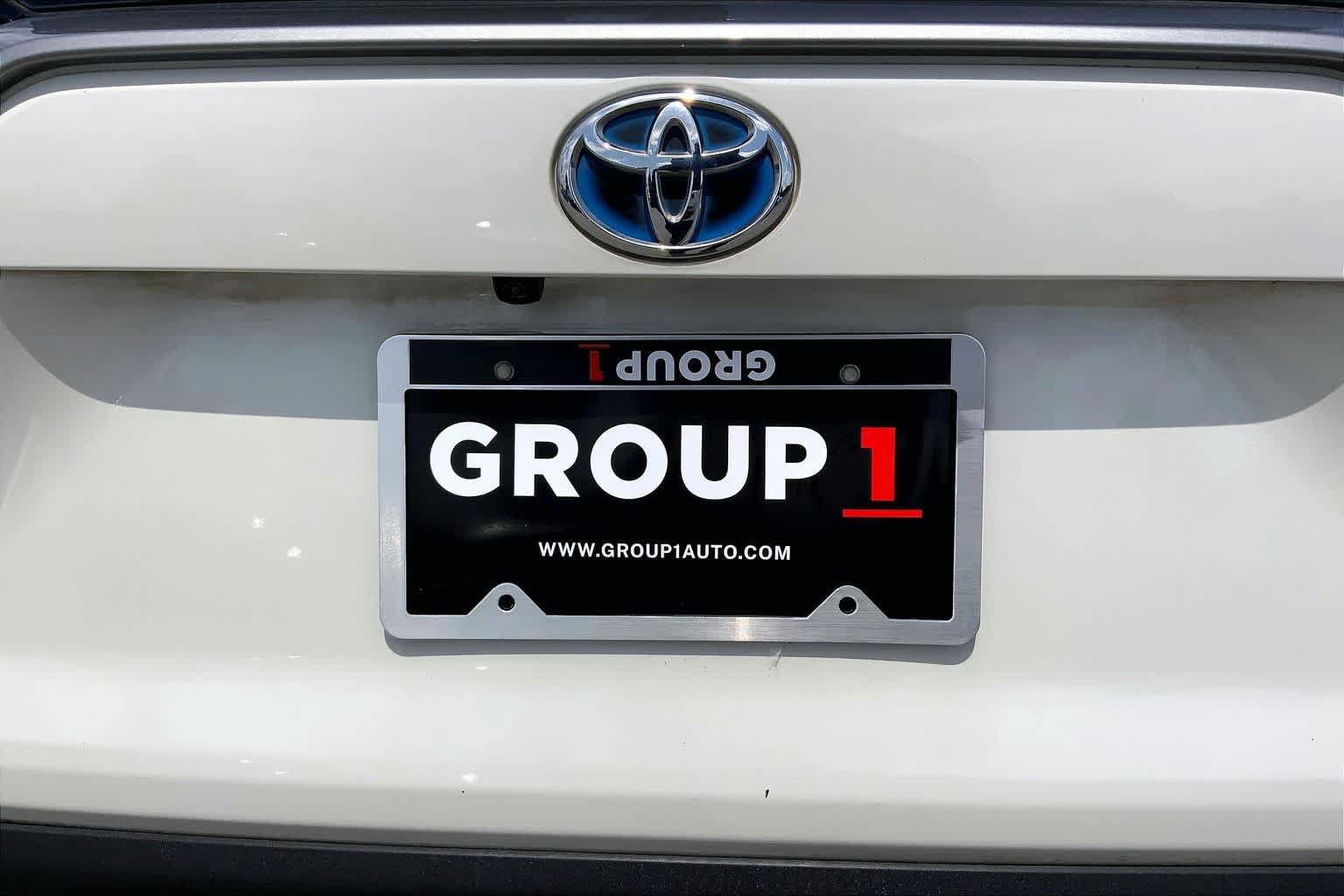 Used 2022 Toyota RAV4 Limited AWD/4WD image 10