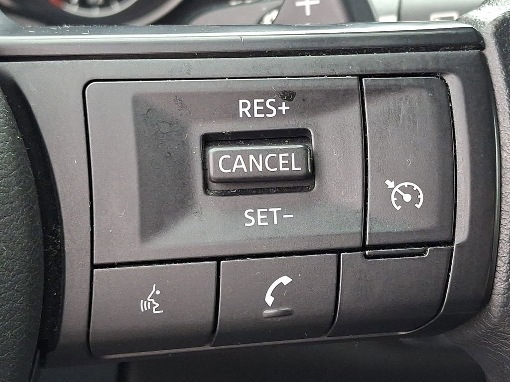 Used 2023 Nissan Rogue S AWD/4WD image 21
