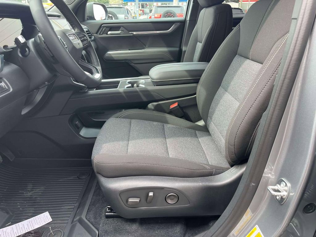 New 2026 GMC Acadia Elevation w/ LPO, Floor Liner Package FWD image 24