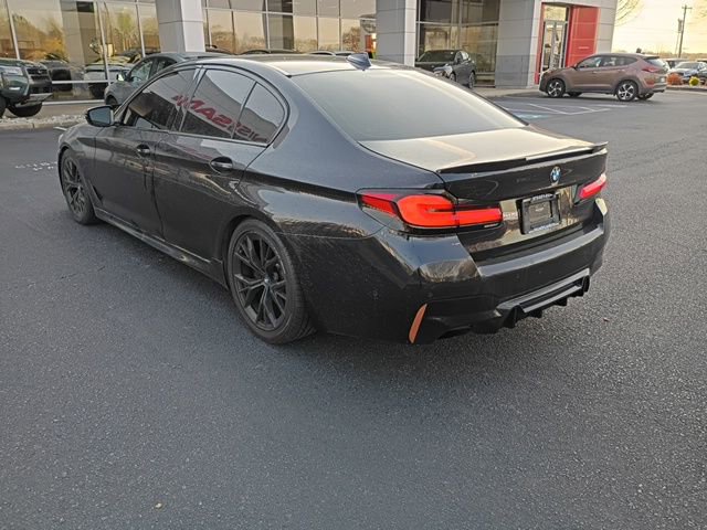 Used 2021 BMW 530i xDrive w/ M Sport Package image 6
