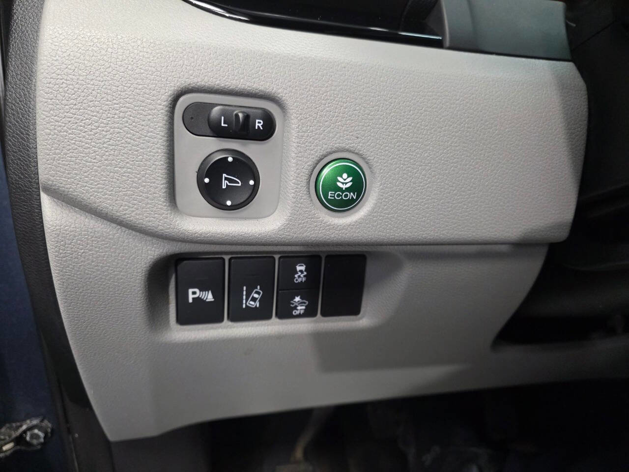 Used 2017 Honda Pilot Touring image 18