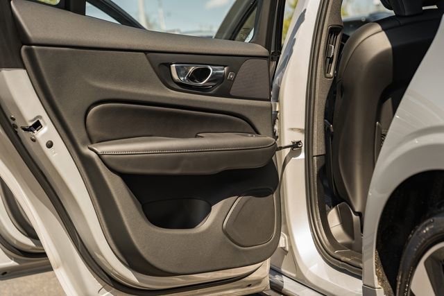 Certified 2023 Volvo S60 B5 Ultimate image 36